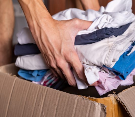 Here’s How to Know What to Keep & What to Throw During Spring Cleaning