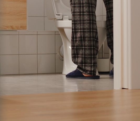Reasons Why You’re Waking Up in the Middle of the Night to Pee & the Solutions to It