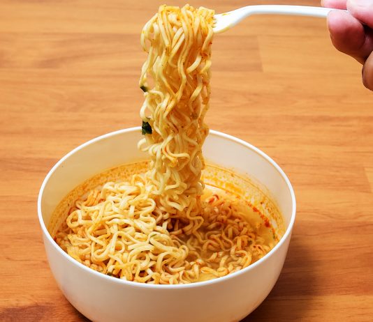 Harvard Study Shows That Instant Noodles Are Worse for Women Than Men