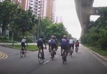 Group of More Than 20 Cyclists Hogged Two Lanes in Punggol Drive