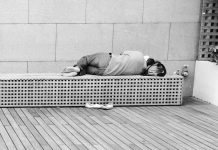 Homeless Shelters in S’pore Are Almost Full & There Are 100 People on Waiting List