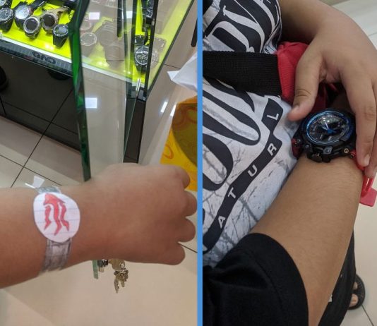 Watch-Fanatic Bought Real Watch for Young Man Who Wore a Paper-Made Watch
