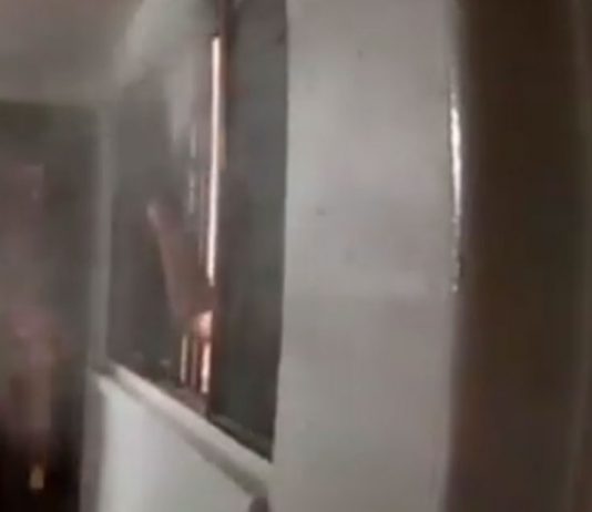 Woman in Teck Whye Sprayed Neighbour with Pesticides for 3 Years coz’ She was Allegedly Unhappy with the Potted Plants in the Corridor