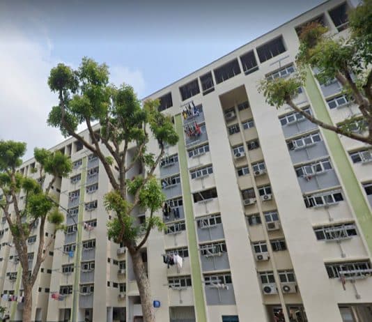 Resident Donated $10 for Woman to See Doctor; She Bought Cigarettes Instead
