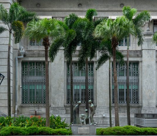 Judge Ordered Wife to Give Her Husband $400 in Monthly Maintenance As He Can’t Work