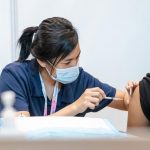 S’pore Study Shows Getting A Different Brand mRNA Booster Shot Can Reduce Risk of COVID-19 Infection