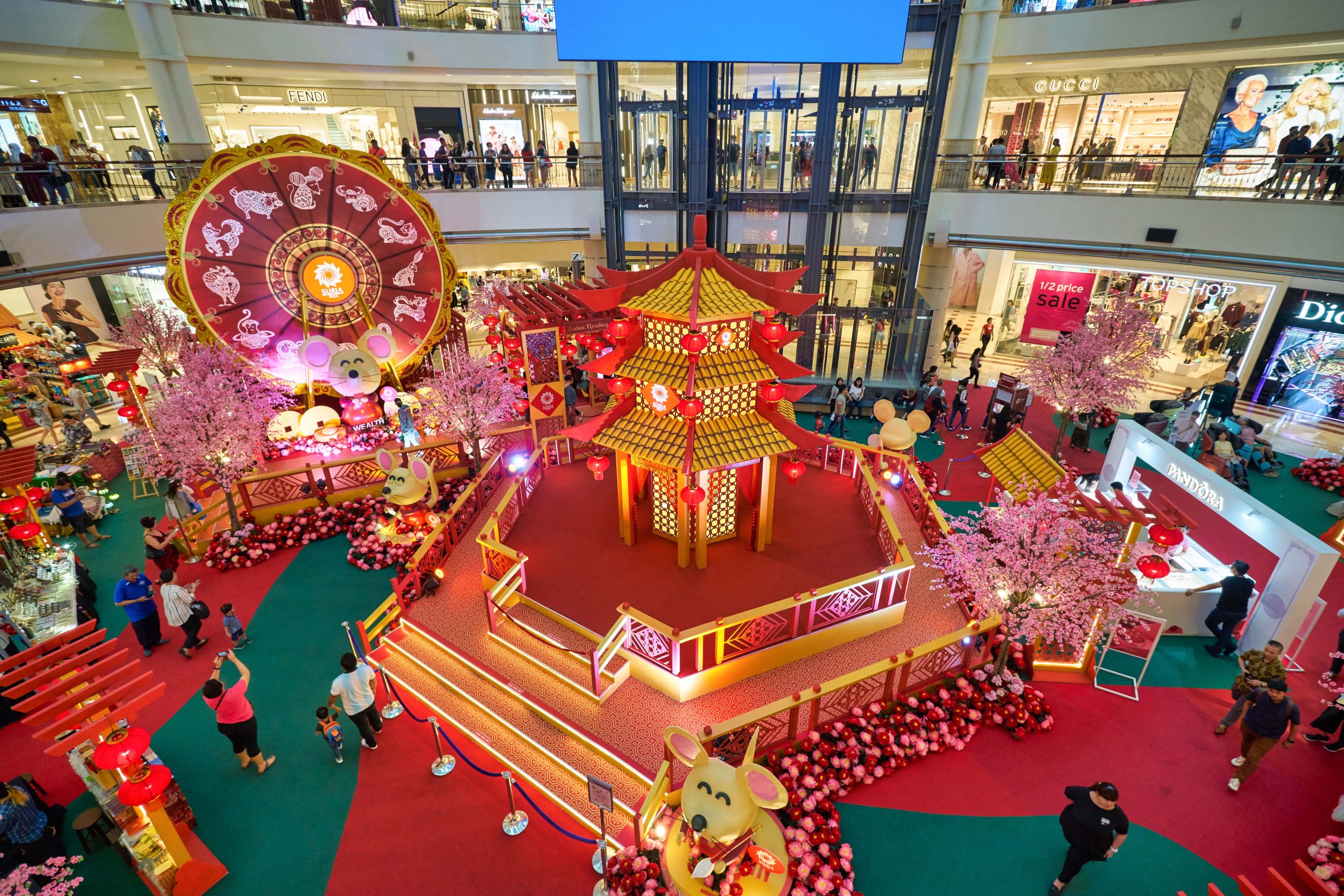 M’sia Shopping Mall Slammed for Having CNY Decoration That Looks Like ...
