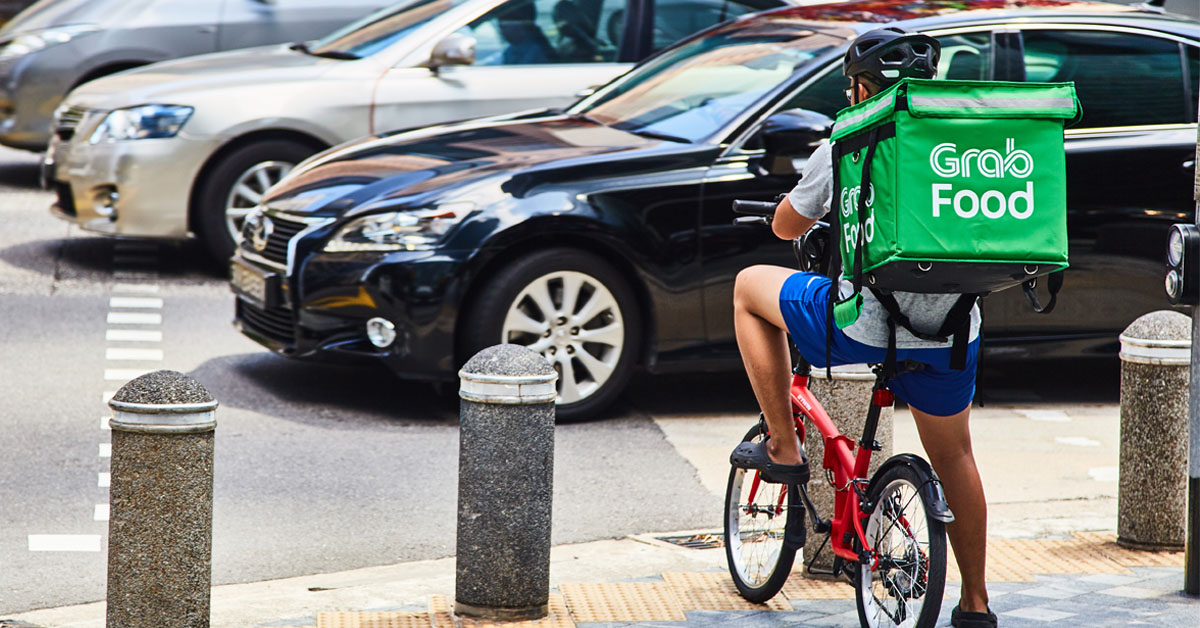 Food Delivery Rider Injured After a Driver Opened His Car Door in a ...