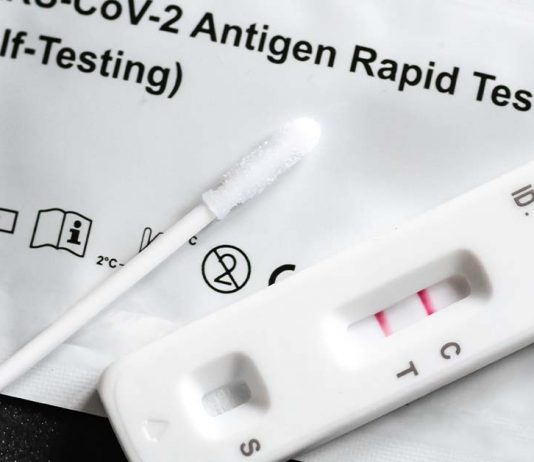 Guy Has Been Testing Positive for COVID-19 for Over 14 Months Due to Weakened Immune System