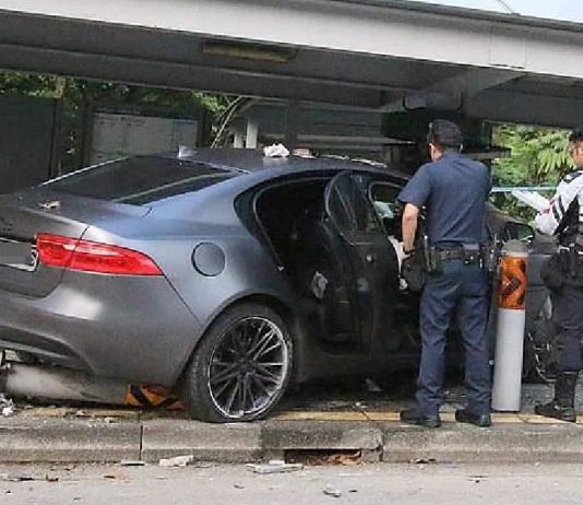 Driver Went MIA After Crashing into Bus Stop at River Valley Road