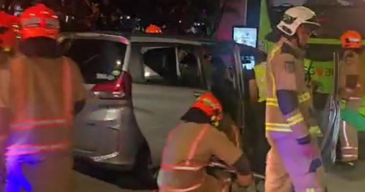 23-Year-Old Woman Dies After Car Crashes into Stationary Bus in Yishun ...