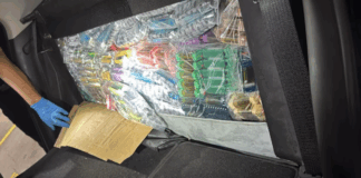 ica-e-vape-car-compartment