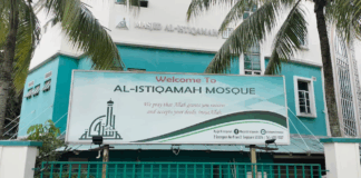 mosque-suspicious-parcel
