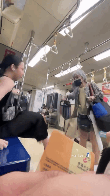 commuter-kick-taiwan-mrt