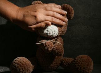 Step-Grandfather, 69, Sentenced to 20 Years for Repeatedly Raping Girl Starting When She Was 9 grandfather-rape-girl