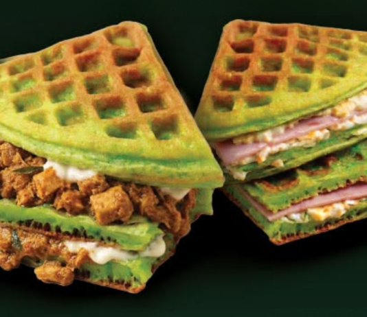 Old Chang Kee Having Curry Chicken Pandan Waffles in Selected Outlets!
