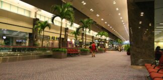 Changi Airport Terminal 1 Gate C17 boarding concourse