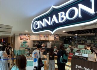 Cinnabon to Close Last Singapore Outlet at ION Orchard on 22 Sep Cinnabon Singapore counter at ION Orchard