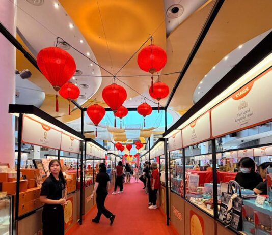 Mooncake Sales About 10% Lower So Far as Sellers Roll Out Pistachio, Mochi & Nyonya Flavours