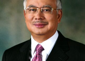 Najib Razak Says He Cannot Pay RM50 Million Fine as Bank Accounts Remain Frozen; UMNO Fund Draws Mixed Reactions Former Malaysian prime minister Najib Razak