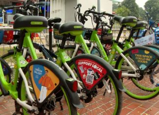 About 148,000 S$5 Shared-Bike Parking Penalties Issued in First 7 Months of 2026 Shared bicycles parked outside a designated parking area in Singapore