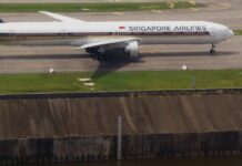 2 SIA Flights to London Diverted After UK Air-Traffic-Control Failure; 2 Return Flights Cancelled Singapore Airlines Boeing 777 in standard blue and gold livery taxiing at Changi Airport