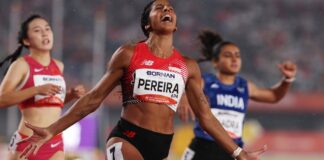 Shanti Pereira celebrating Asian Games 200m gold for Team Singapore (SpexSG / Jeremy Lee via ActiveSG Circle)