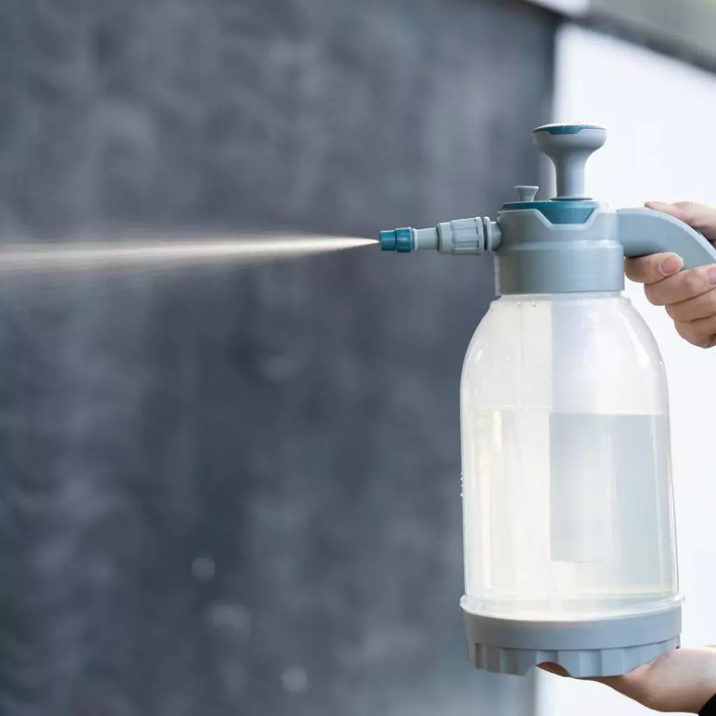 2L Hand-Pump Car Wash Foam Sprayer