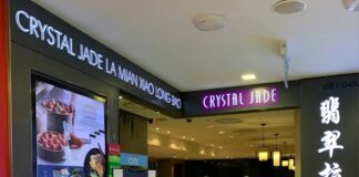 File photo of the Crystal Jade La Mian Xiao Long Bao outlet at Bugis Junction, unit B1-04A, one of the four outlets that closed on 6 Oct 2026 (Photo: OpenRice Singapore)