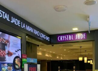 File photo of the Crystal Jade La Mian Xiao Long Bao outlet at Bugis Junction, unit B1-04A, one of the four outlets that closed on 6 Oct 2026 (Photo: OpenRice Singapore)