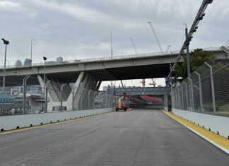 Marina Bay Street Circuit track near the Singapore Flyer (Photo: RFNirmala / Wikimedia Commons, CC BY 4.0)