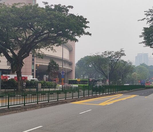 A hazy road in Singapore during the October 2026 haze