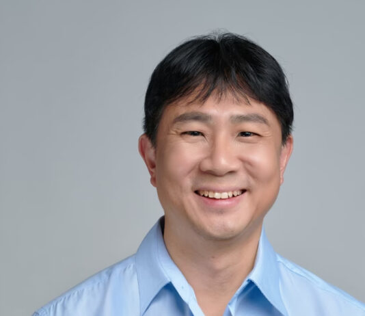 Jamus Lim Says Justified Policy Shifts Show Maturity; Petir Questions WP’s Coherence Portrait of Jamus Lim, MP for Sengkang GRC