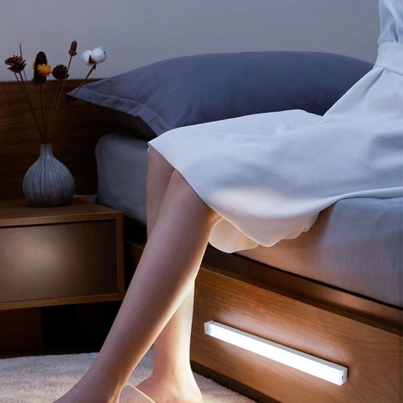 Magnetic Rechargeable Motion Sensor Light Bar (20cm, White Light)