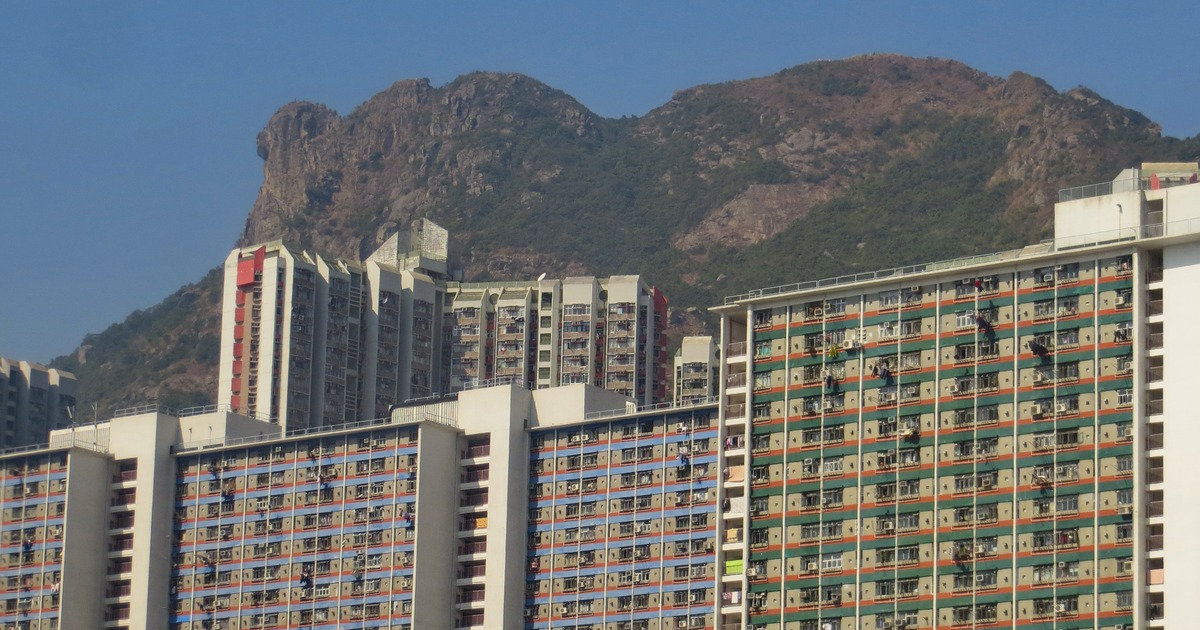 Singaporean Teen Airlifted From Hong Kong Lion Rock After Hike